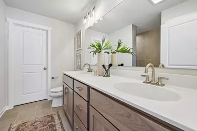 9901 N Migratory Ln, Mequon, WI 53097 - Photo 31
