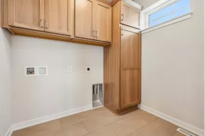 9901 N Migratory Ln, Mequon, WI 53097 - Photo 27