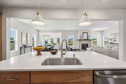 9901 N Migratory Ln, Mequon, WI 53097 - Photo 23