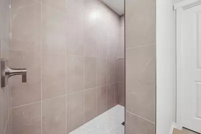9901 N Migratory Ln, Mequon, WI 53097 - Photo 33