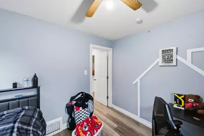 3318 S 13th St, Milwaukee, WI 53215 - Photo 5