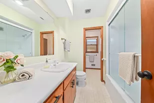 2533 N 113th St, Wauwatosa, WI 53226 - Photo 21