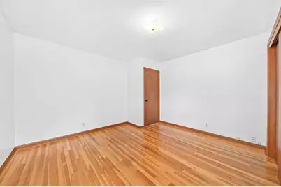 2533 N 113th St, Wauwatosa, WI 53226 - Photo 17
