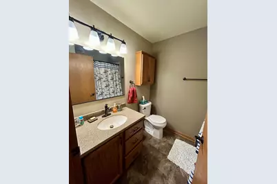 1438 S Delavan Club Dr #D6, Delavan, WI 53115 - Photo 5