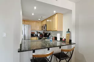 270 E Highland Ave, Milwaukee, WI 53202 - Photo 11