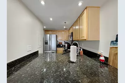 270 E Highland Ave #1042, Milwaukee, WI 53202 - Photo 9