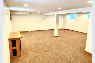 8860 S 5th Ave, Oak Creek, WI 53154 - Photo 25