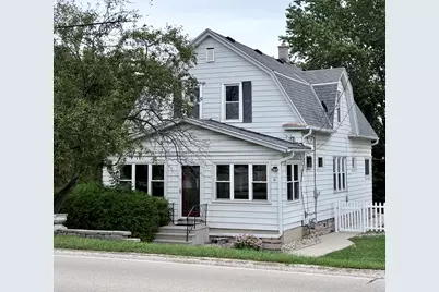 8860 S 5th Ave, Oak Creek, WI 53154 - Photo 1