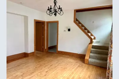 8860 S 5th Ave, Oak Creek, WI 53154 - Photo 7