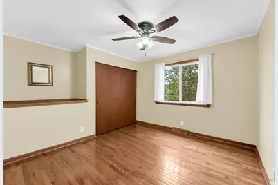 W242S7070  Cameron Dr, Vernon, WI 53189 - Photo 17