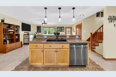 W242S7070  Cameron Dr, Vernon, WI 53189 - Photo 11