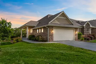 2826 W Villa Dr, Franklin, WI 53132 - Photo 47