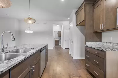 2826 W Villa Dr, Franklin, WI 53132 - Photo 11