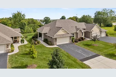 2826 W Villa Dr, Franklin, WI 53132 - Photo 1