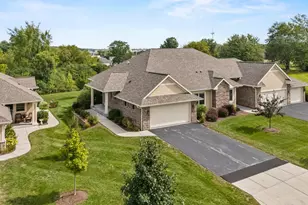2826 W Villa Dr, Franklin, WI 53132 - Photo 1