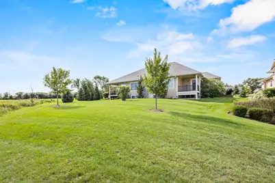 2826 W Villa Dr, Franklin, WI 53132 - Photo 39