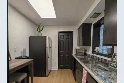 1107 W Oklahoma Ave #4, Milwaukee, WI 53215 - Photo 21