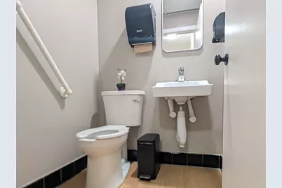 1107 W Oklahoma Ave #7, Milwaukee, WI 53215 - Photo 13