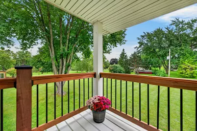 8153 W Holly Rd, Mequon, WI 53097 - Photo 39