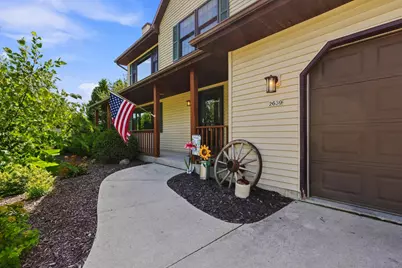2639  Black Fox Ct, Sheboygan, WI 53081 - Photo 3