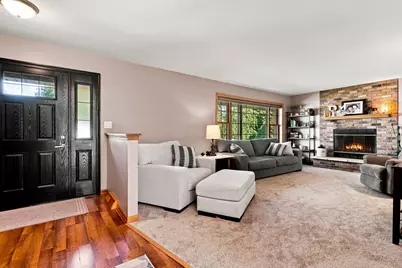 2639  Black Fox Ct, Sheboygan, WI 53081 - Photo 7