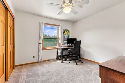 2639  Black Fox Ct, Sheboygan, WI 53081 - Photo 21