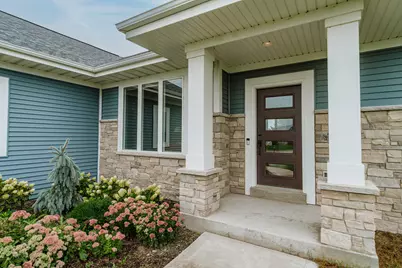 615  Bark River Way, Dousman, WI 53118 - Photo 9