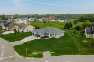 615 Bark River Way, Dousman, WI 53118 - Photo 5