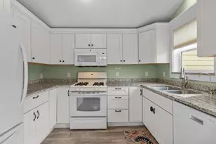 W5834 Bubbling Springs Dr, La Grange, WI 53121 - Photo 5