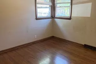 4029 N 72nd St, Milwaukee, WI 53216 - Photo 9