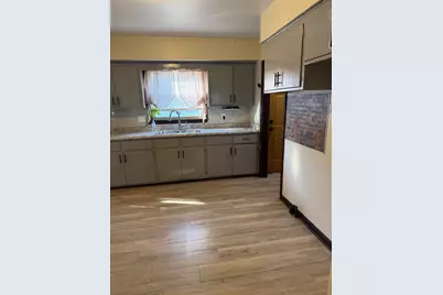 4029 N 72nd St, Milwaukee, WI 53216 - Photo 5
