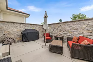 1611 Vico Pass, Oconomowoc, WI 53066 - Photo 33