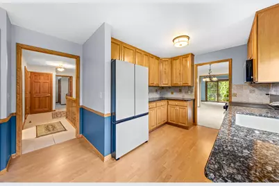 500 S McPride Ln #B, Brookfield, WI 53045 - Photo 13