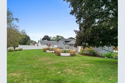 5048  River Heights Dr, Manitowoc, WI 54220 - Photo 5