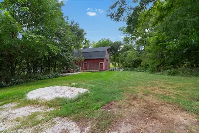 5245 S Martin Rd, New Berlin, WI 53146 - Photo 39