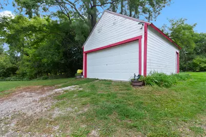 5245 S Martin Rd, New Berlin, WI 53146 - Photo 31