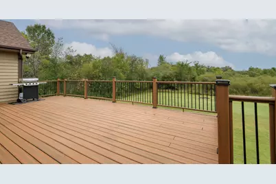 1326  Two Rivers Ct, Mukwonago, WI 53149 - Photo 7