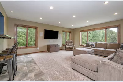 1326  Two Rivers Ct, Mukwonago, WI 53149 - Photo 9
