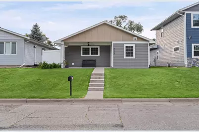 2829  Hamilton St, La Crosse, WI 54603 - Photo 1