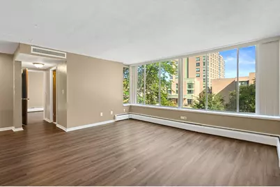 1409 N Prospect Ave #302, Milwaukee, WI 53202 - Photo 1