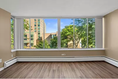 1409 N Prospect Ave #302, Milwaukee, WI 53202 - Photo 5