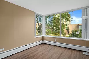 1409 N Prospect Ave, Milwaukee, WI 53202 - Photo 11