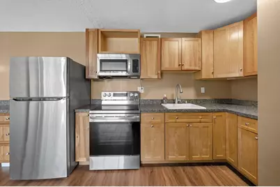 1409 N Prospect Ave #302, Milwaukee, WI 53202 - Photo 7