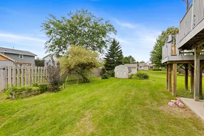 1096 E Libby Ct, Oak Creek, WI 53154 - Photo 25