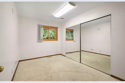 5805  Yorkshire Rd, Madison, WI 53711 - Photo 13