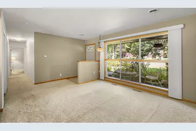 5805  Yorkshire Rd, Madison, WI 53711 - Photo 3