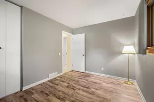 5805 Yorkshire Rd, Madison, WI 53711 - Photo 17