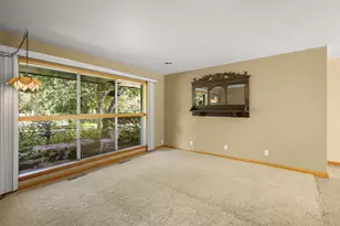 5805 Yorkshire Rd, Madison, WI 53711 - Photo 5