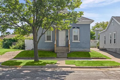 946  Hood St, La Crosse, WI 54601 - Photo 1