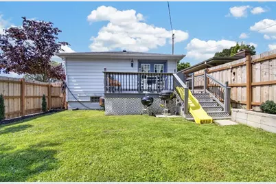 744  Shoreland Dr, Racine, WI 53402 - Photo 33